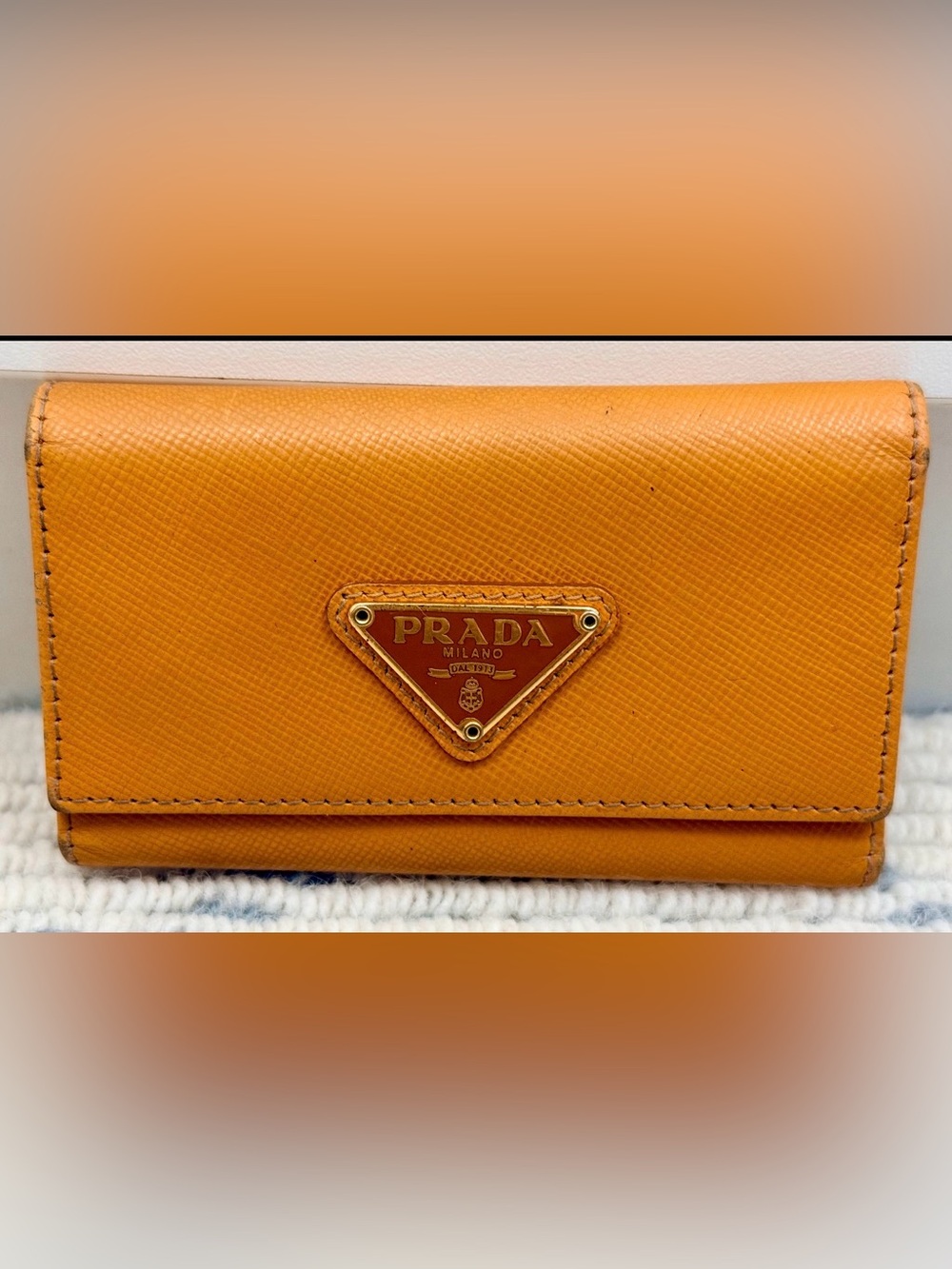 PRADA VTG Y2K Quiet Luxury Cognac Saffiano Leather 6-Key Holder Case Wallet